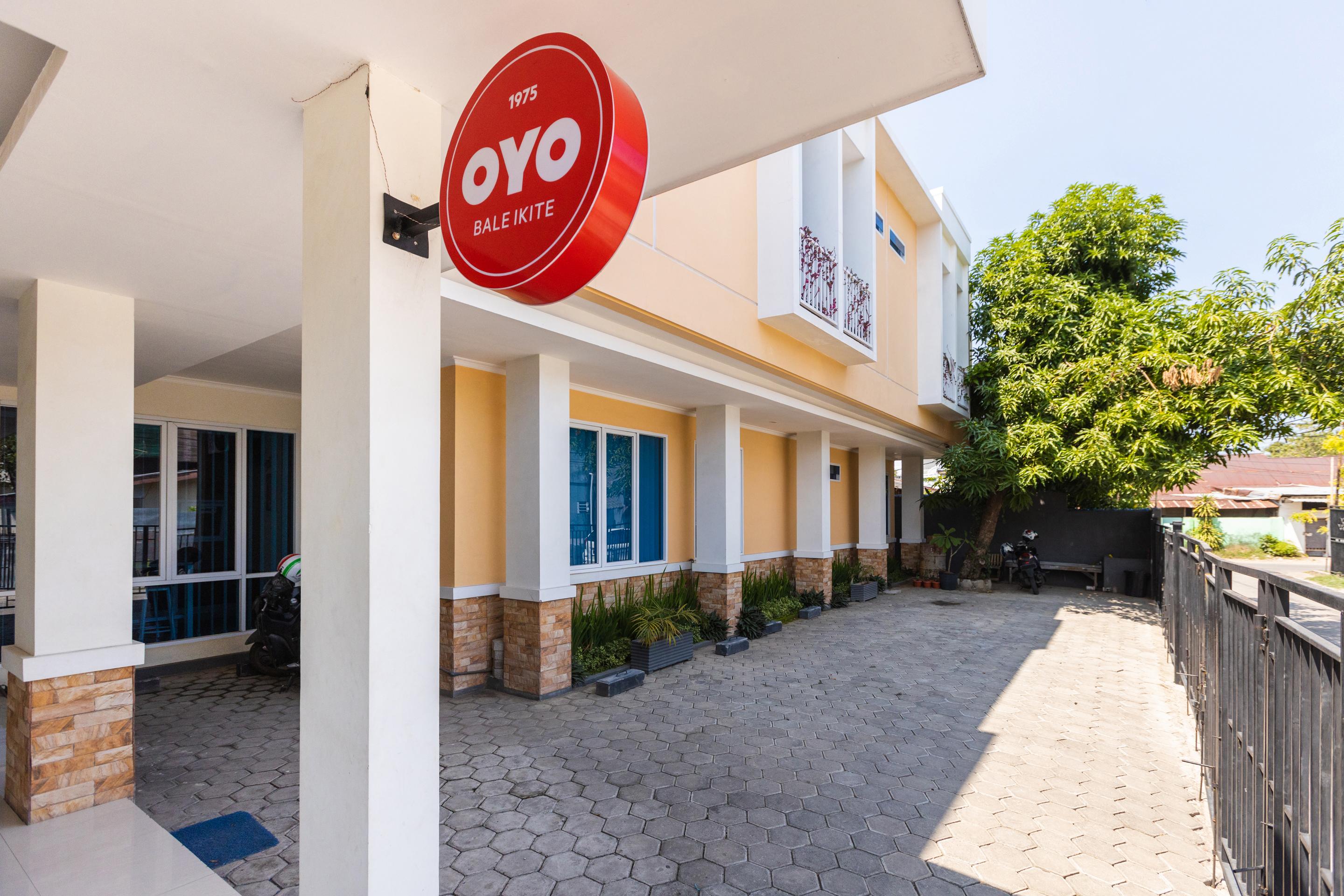 Oyo 1975 Bale Ikite Macáçar Exterior foto