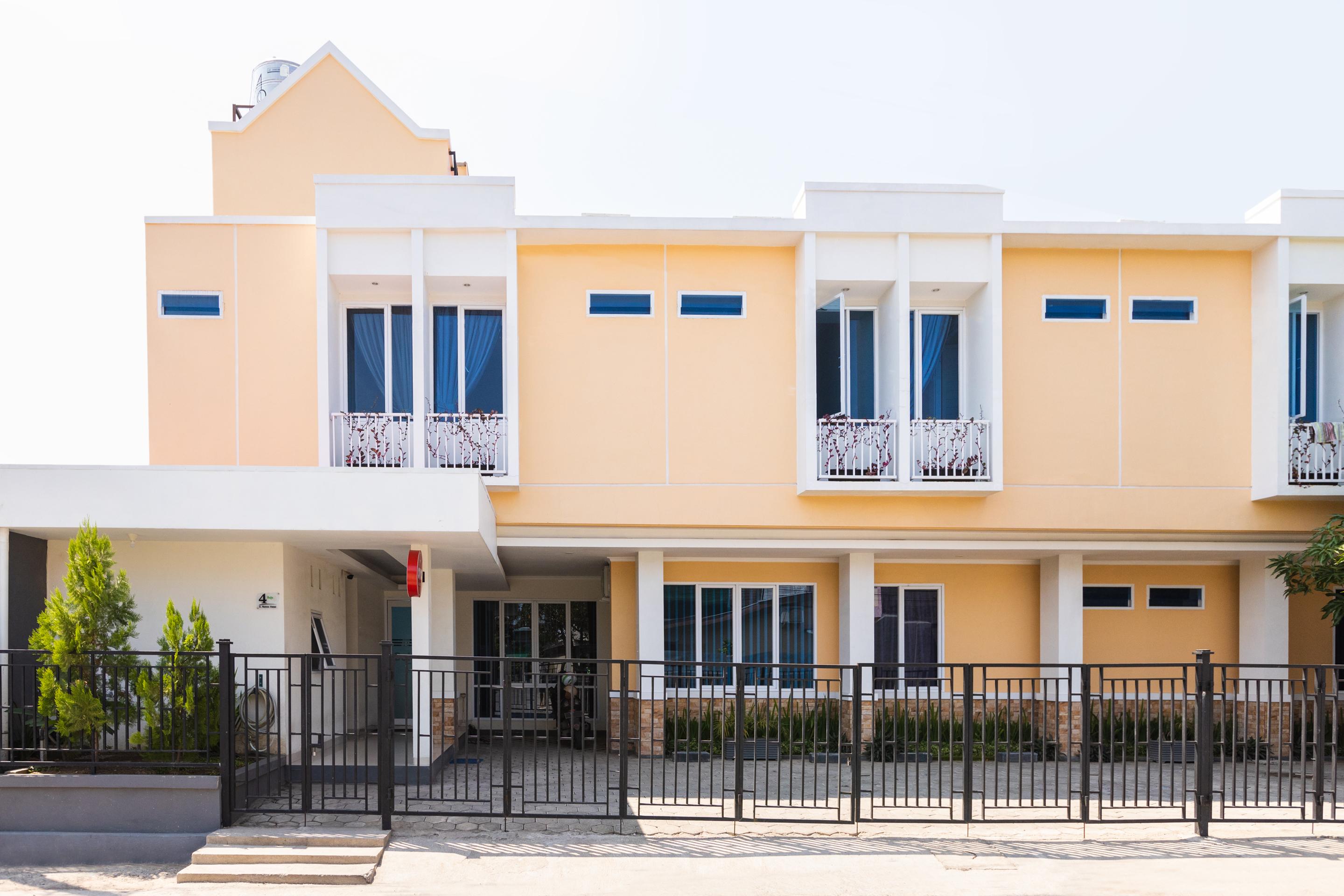 Oyo 1975 Bale Ikite Macáçar Exterior foto